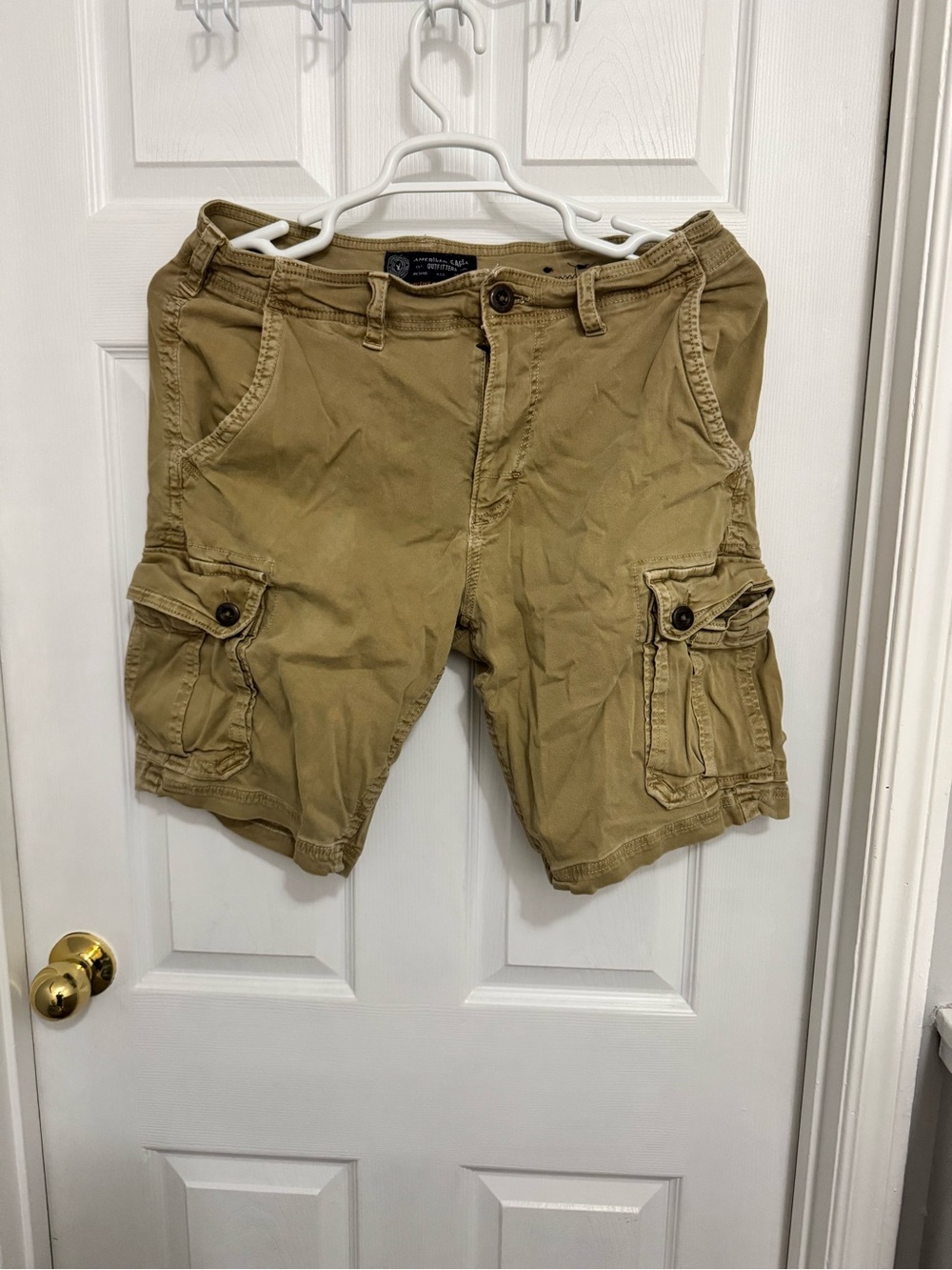 American Eagle Outfitters Men's Cargo Shorts - Khaki Tan